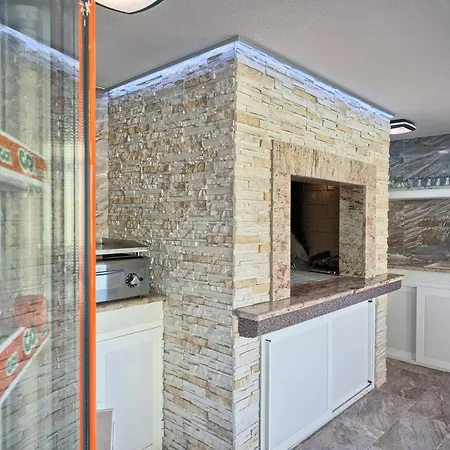 & Ivanovic Guest house