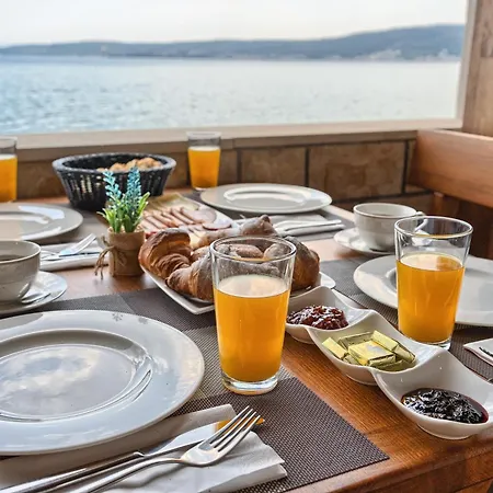 & Ivanovic Guest house