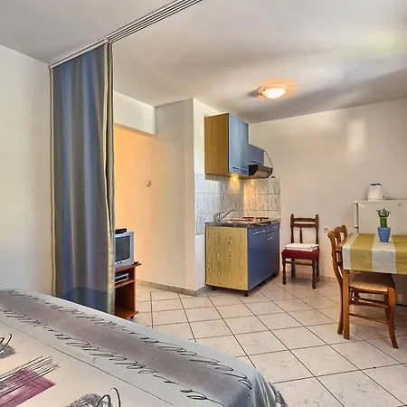 & Ivanovic Guest house