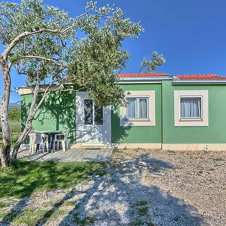 & Ivanovic Guest house Kastela