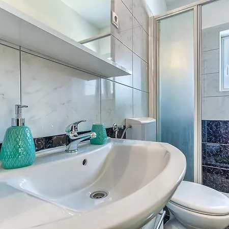 & Ivanovic Gasthuis Kaštela