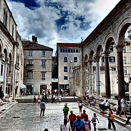 Maison d'hôtes & Ivanovic Kaštela