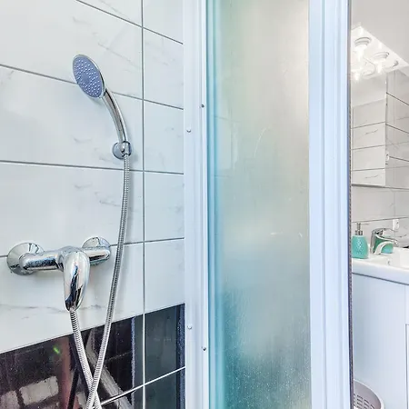 بيت ضيافة & Ivanovic